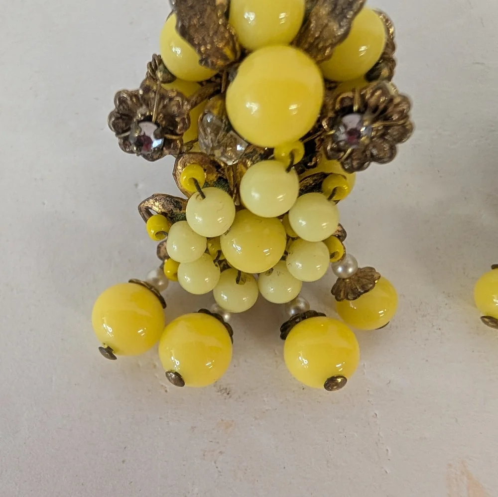 Vintage DeMario Yellow Beaded Clip-On Earrings Signed DeMario N.Y.